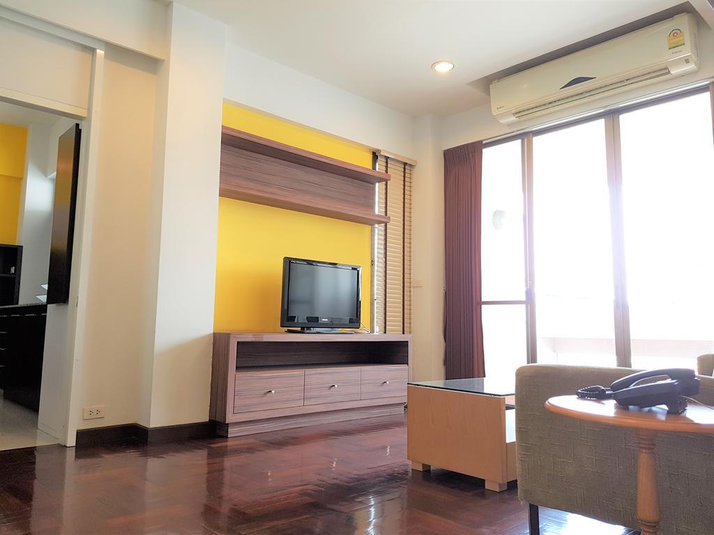 P.T. Court Hotel Bangkok Luaran gambar