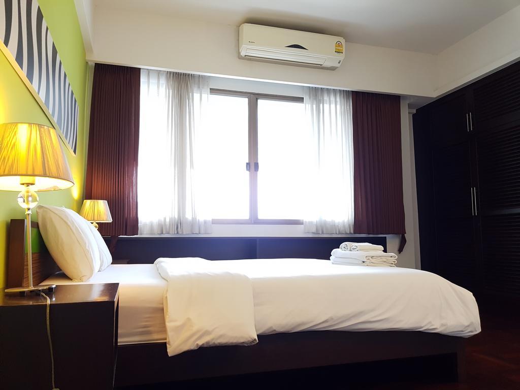 P.T. Court Hotel Bangkok Luaran gambar