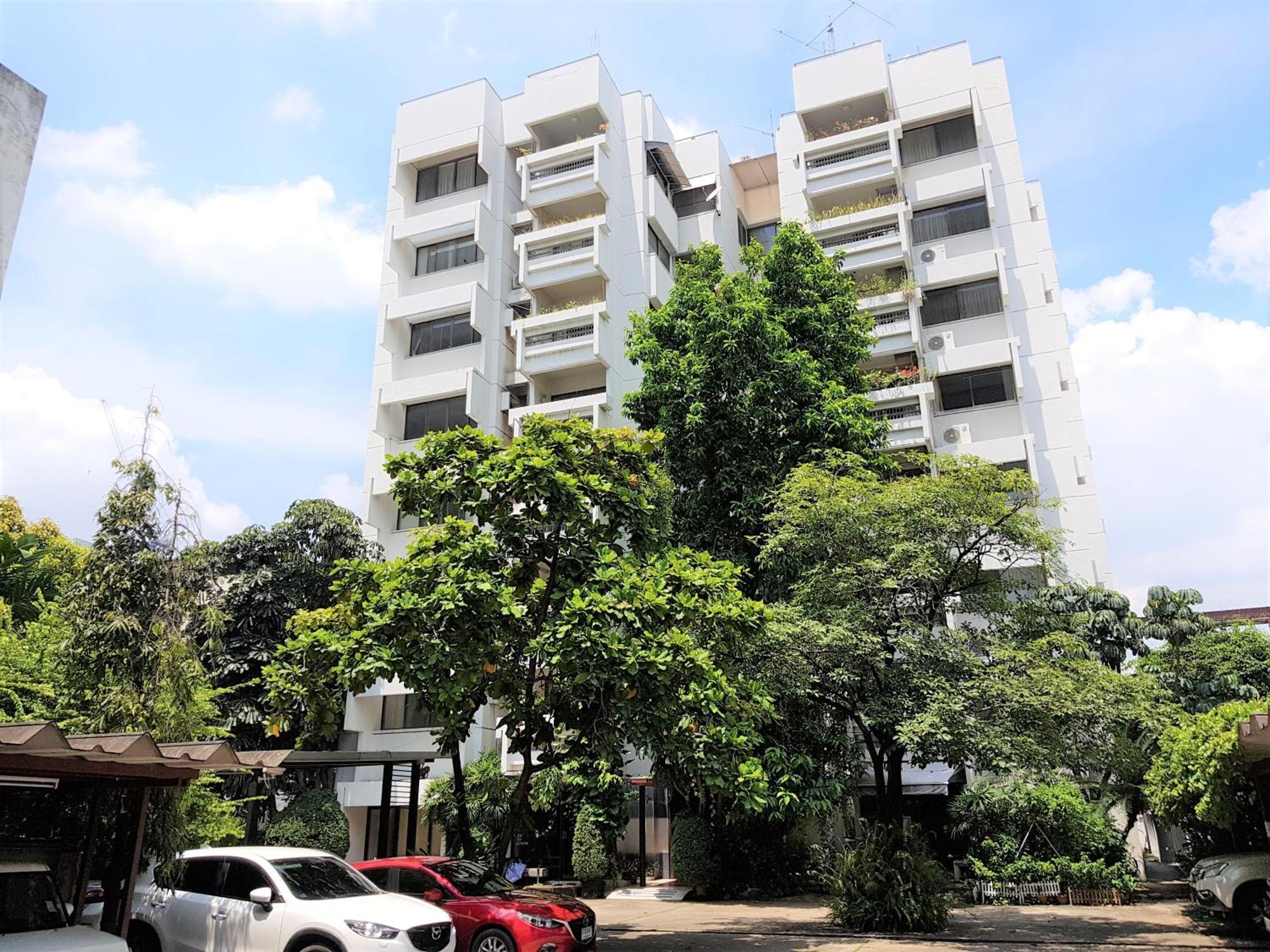 P.T. Court Hotel Bangkok Luaran gambar